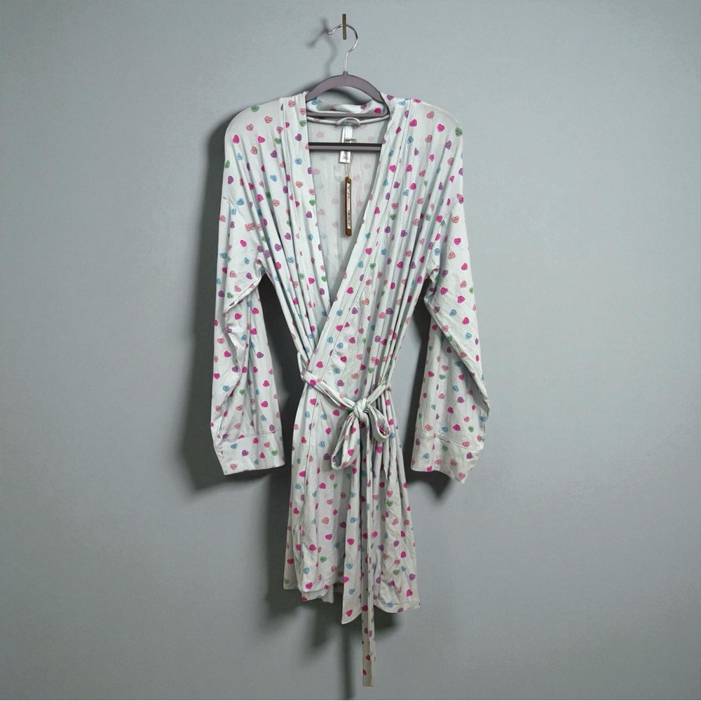 SKIMS Soft Lounge Short Robe | Cloud Candy Heart Print 💕 - Picture 5 of 8
